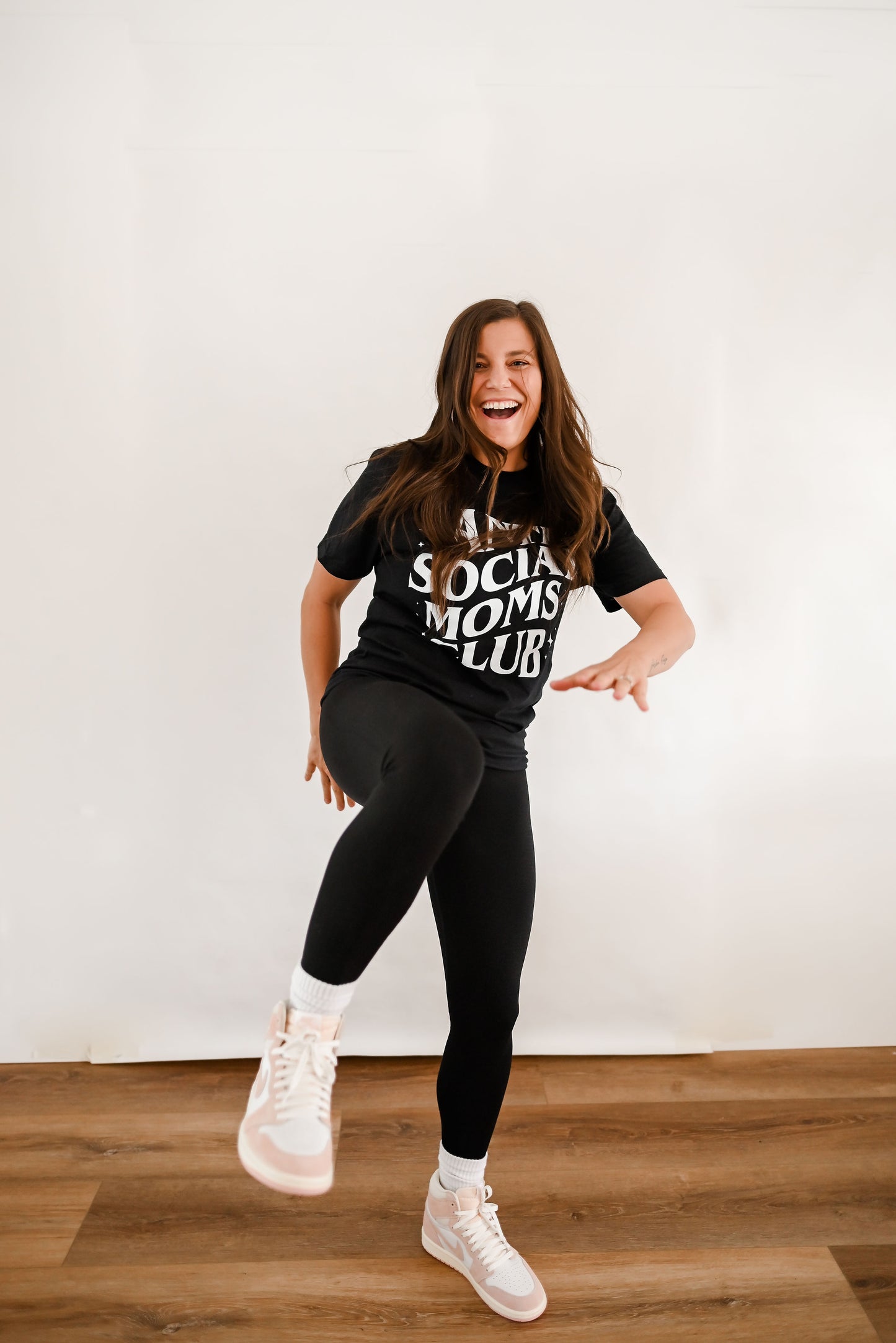 Antisocial Moms Club Tee